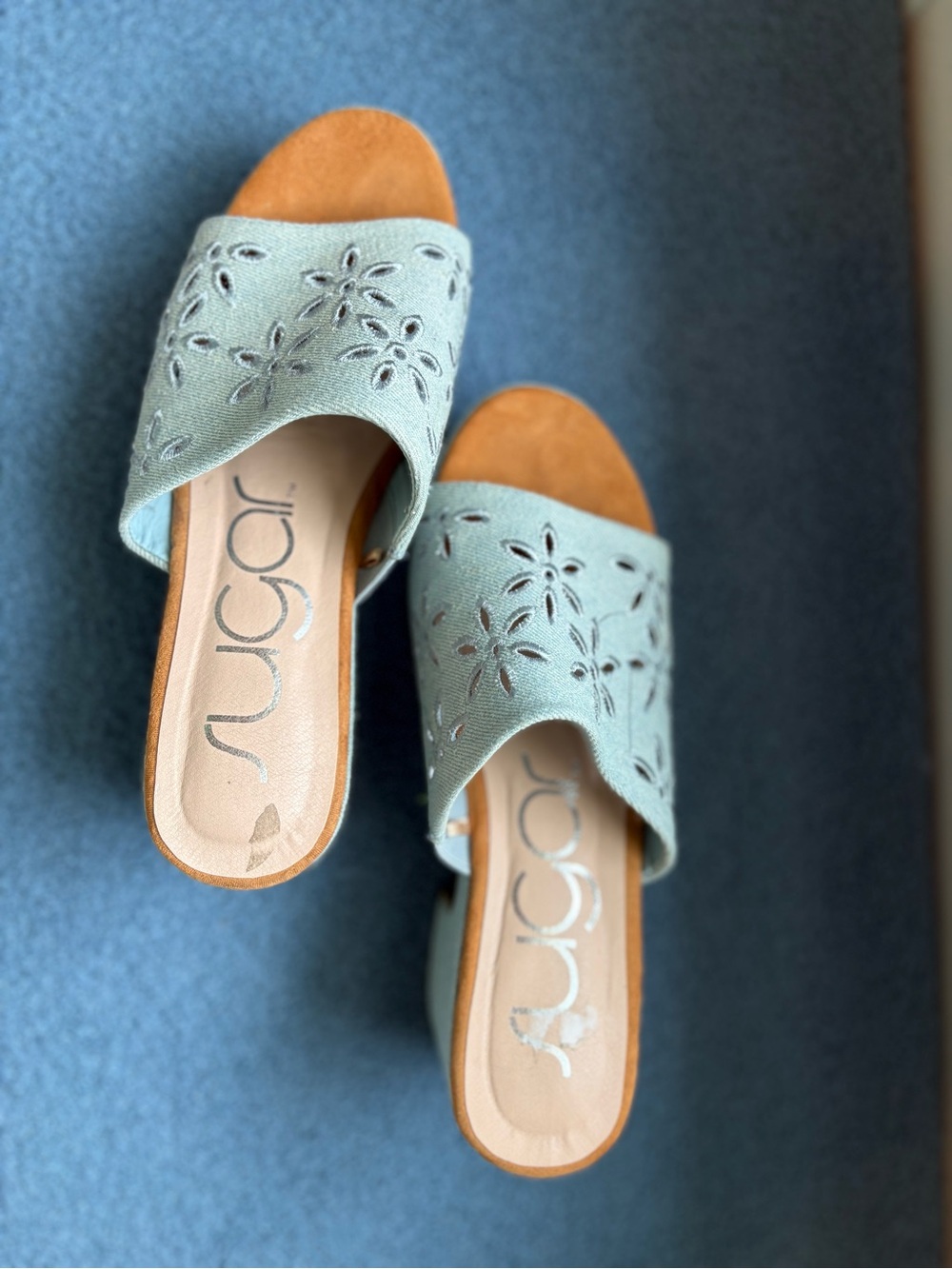 Sugar Mint Floral Cutout Slide Sandals
